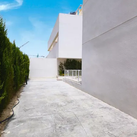 Elegant Ground Floor In La Coronelita, Balcones, With Communal Pool Semesterbostad *